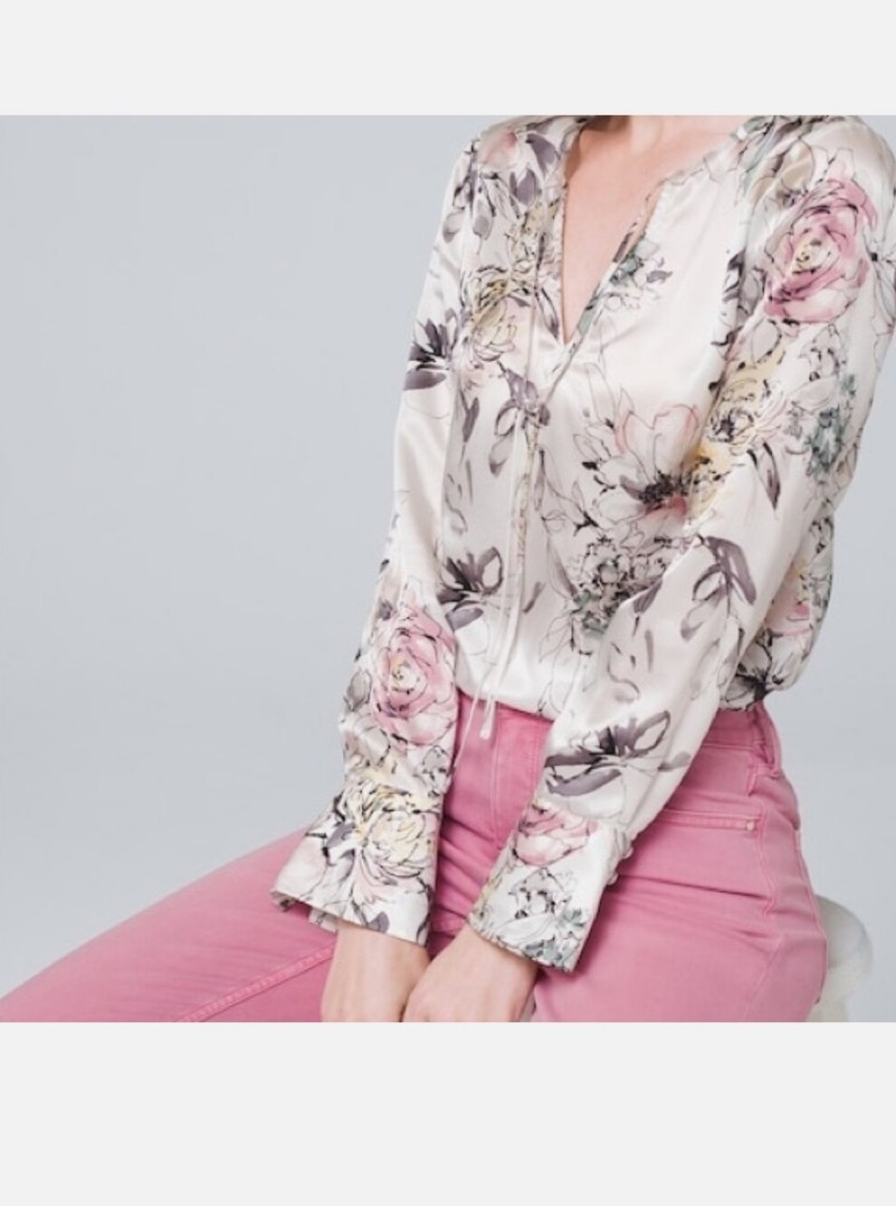 WHBM | 100% Silk Floral-Print Romantic Feminine Tie-Neck L/S Blouse Size S - NWT